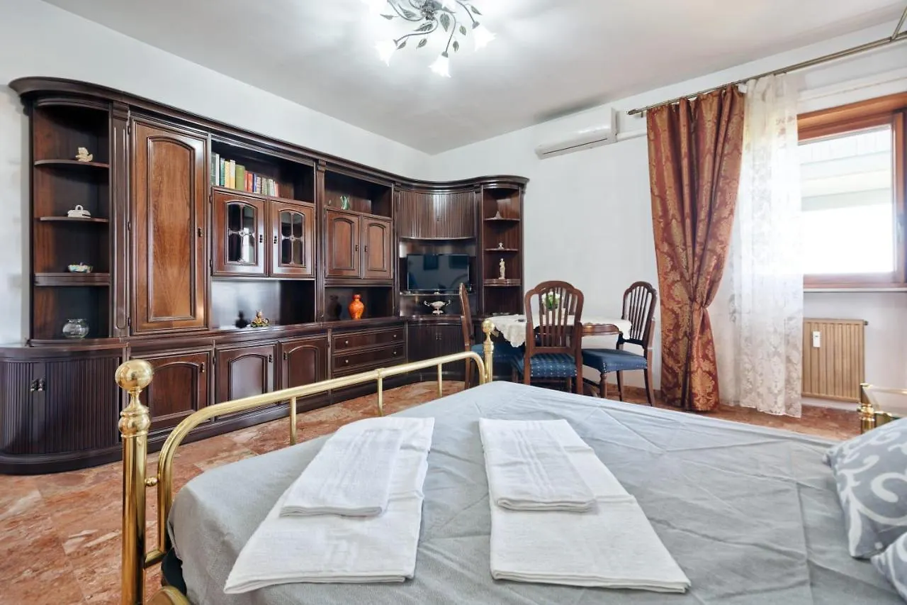 Apt Venice City Marghera Italia